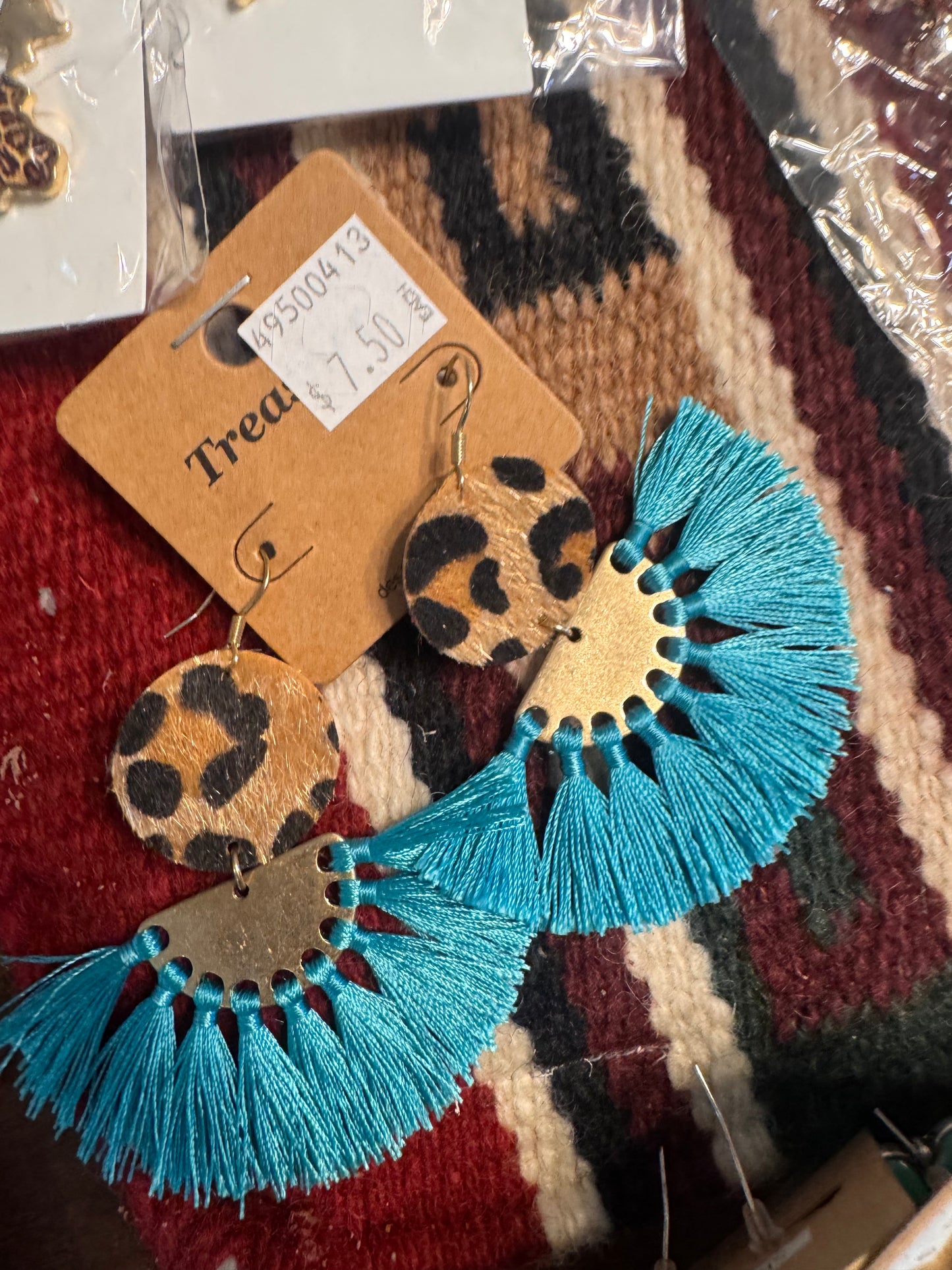 Leopard earring tq fringe