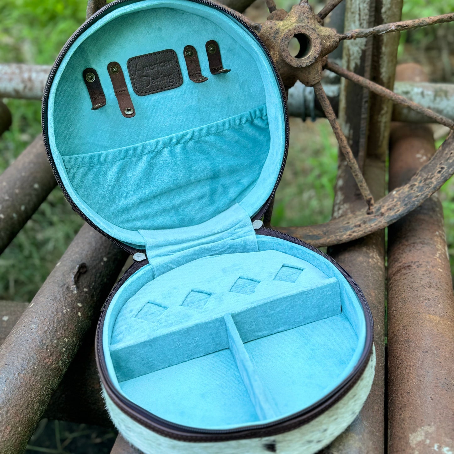 Round Cowhide Jewelry Box