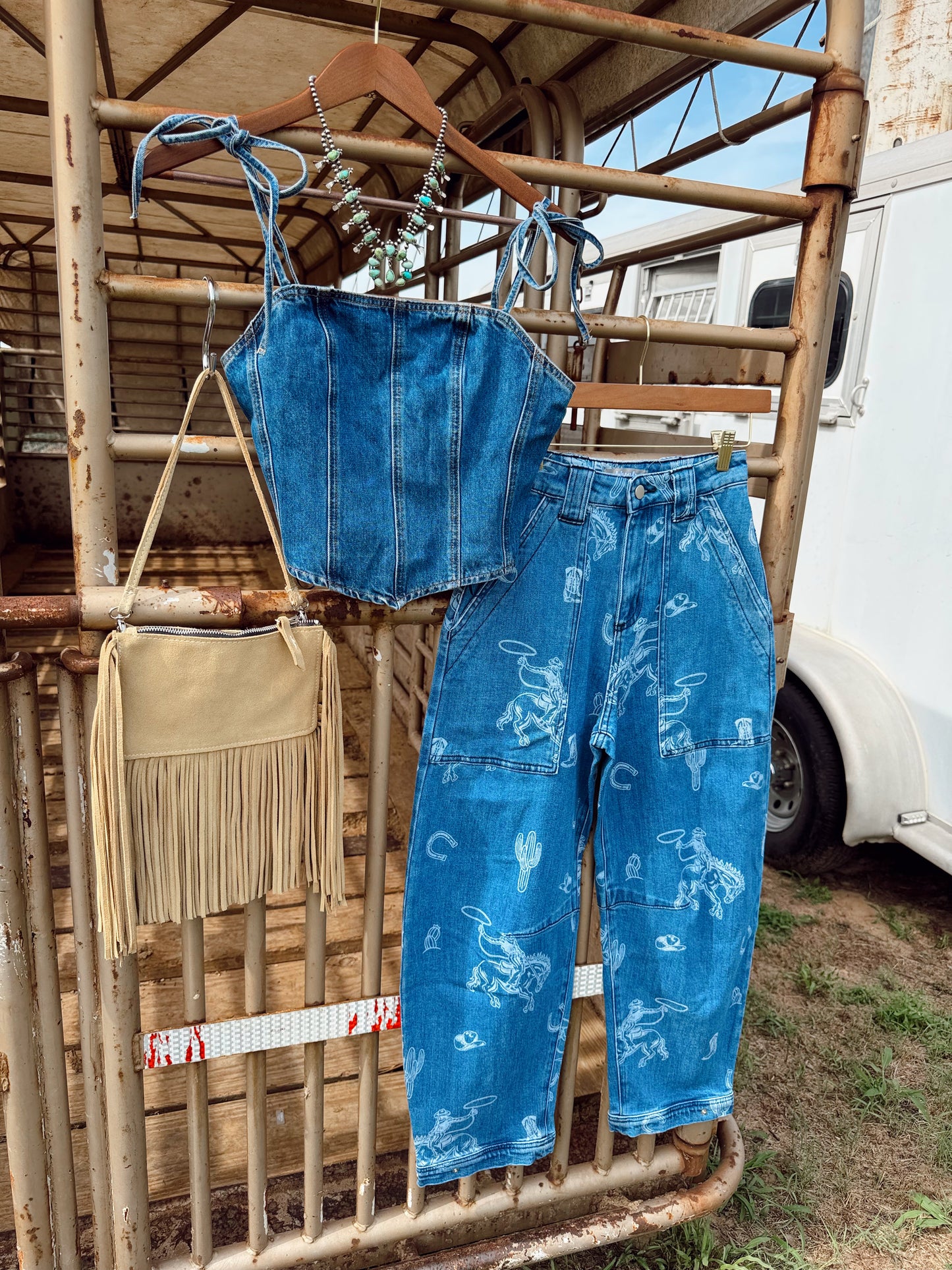 The Western Print Barrel Jeans
