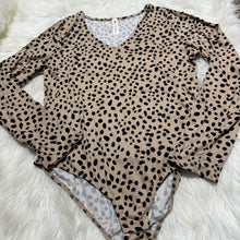 Load image into Gallery viewer, Dolly Longsleeve Bodysuit