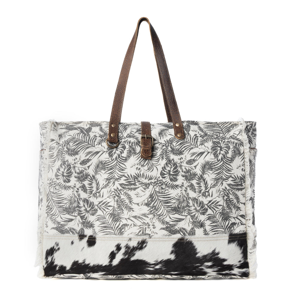 Myra Wildfern Hide Western Weekender Bag for Women in ivory with hairon detail