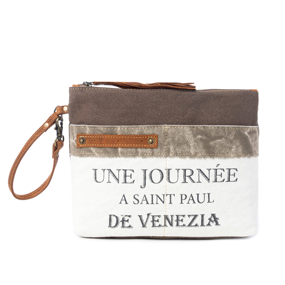 Journee Pouch