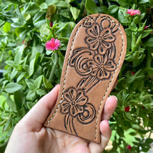 Load image into Gallery viewer, Leather Cast Iron Skillet Handle Covers
