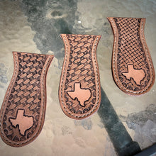 Load image into Gallery viewer, Texas Leather Cast Iron Skillet Grip