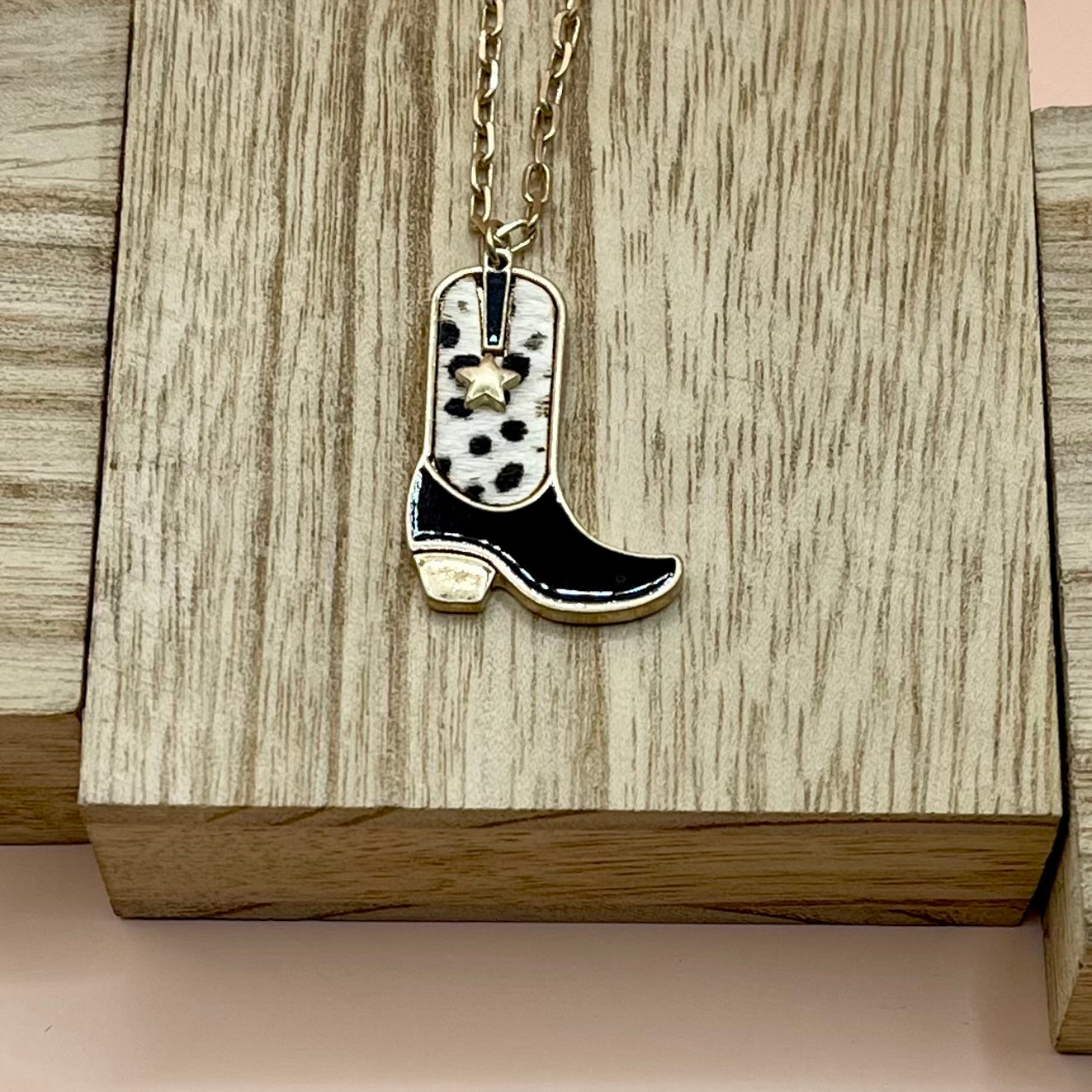 Boot Scooting Necklace
